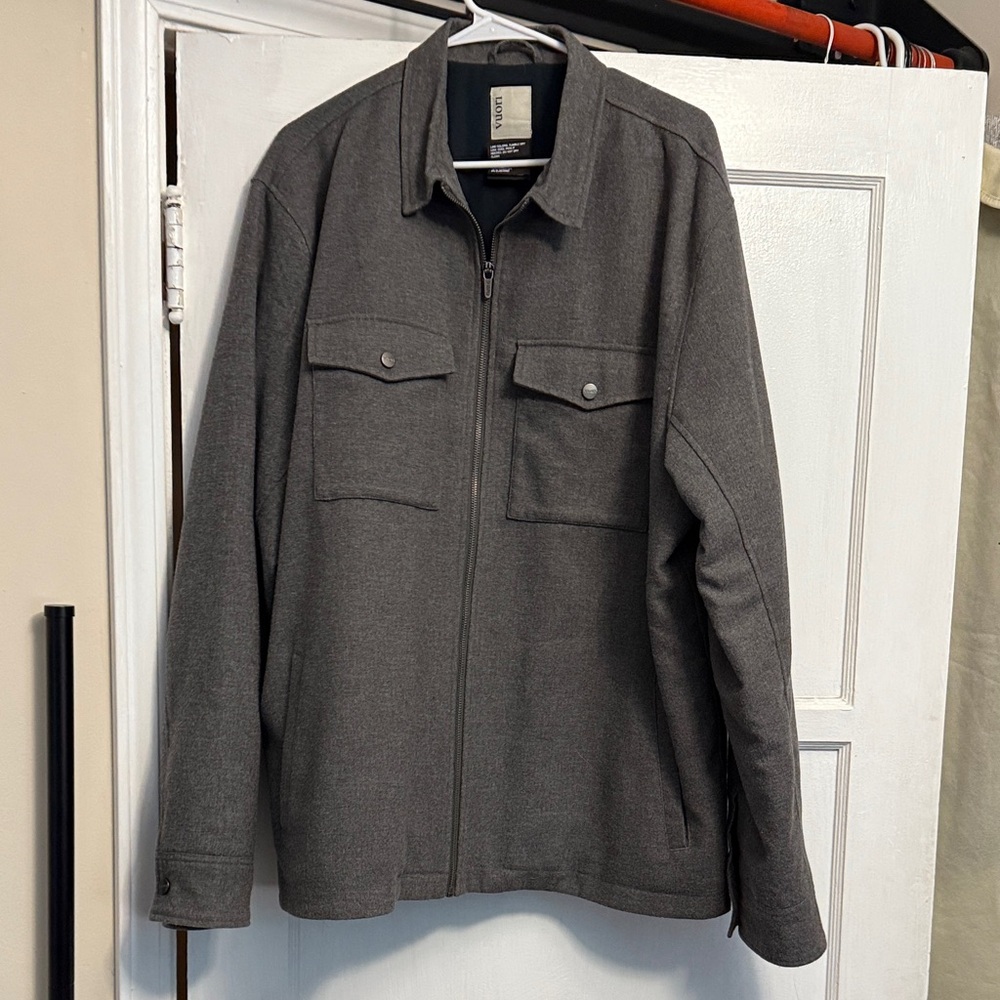 Vuori Men's Charcoal Zip-Up Jacket